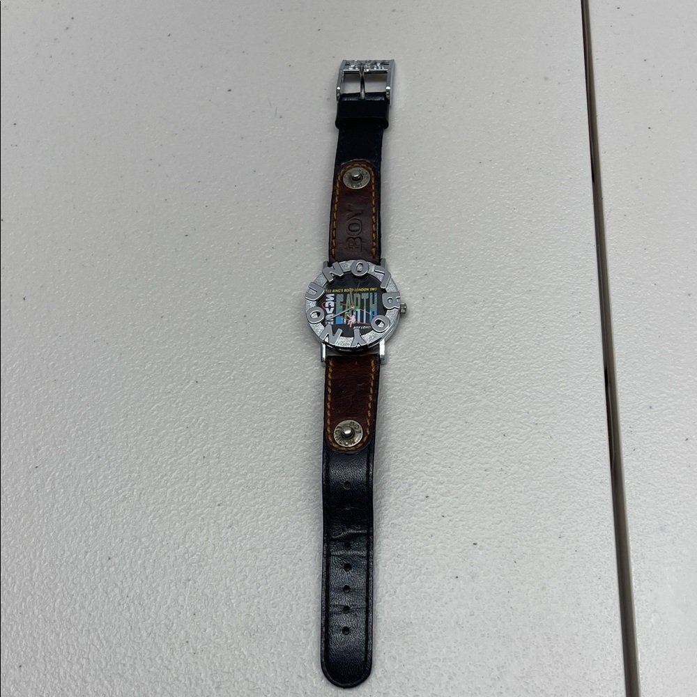 Vintage Boy London Watch, new battery